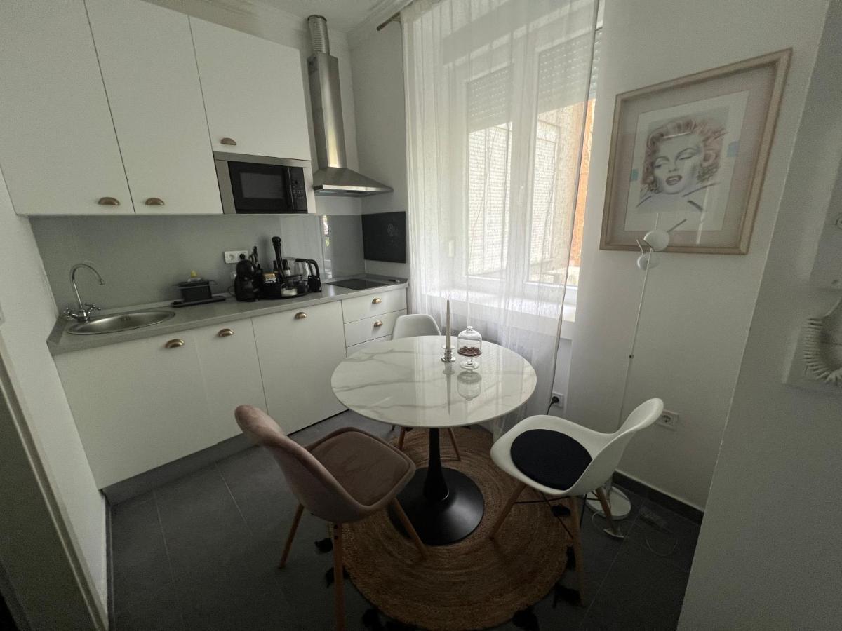 Center City Apartment 2 Zagreb Ngoại thất bức ảnh